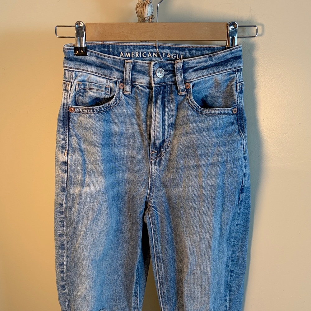 American Eagle Outfitters High Rise Light Blue Jeans Destructed Size 000 short